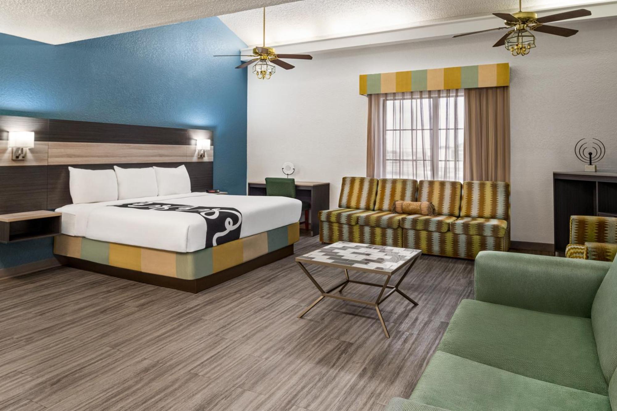 La Quinta Inn By Wyndham Виктория Экстерьер фото